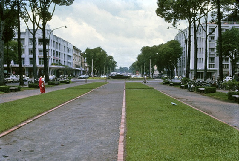 Sai Gon nam 1963 - 1964 trong anh cua John P. Fanning-Hinh-10