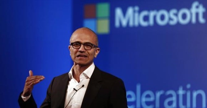 CEO goc An Satya Nadella - ke danh thuc ga khong lo Microsoft