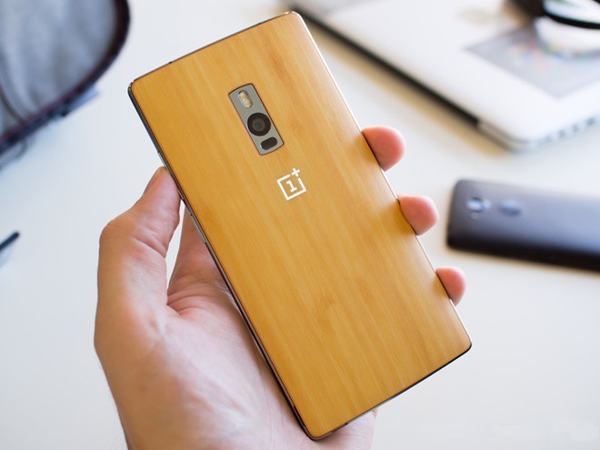 Can canh OnePlus 2 - 'sat thu cua moi dien thoai bom tan'