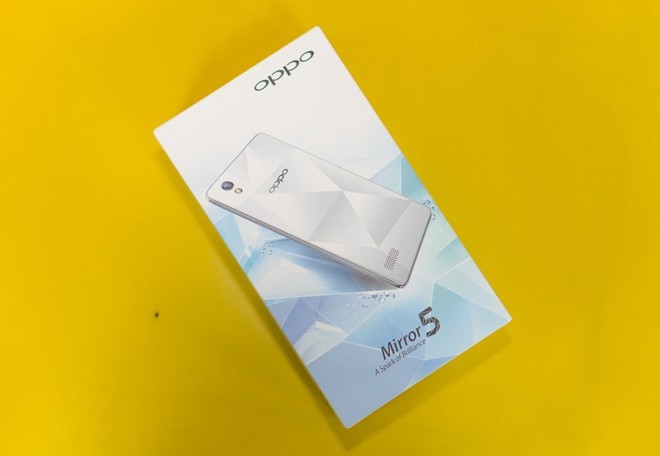 Can canh smarphone OPPO Mirror 5 mat lung hieu ung kim cuong