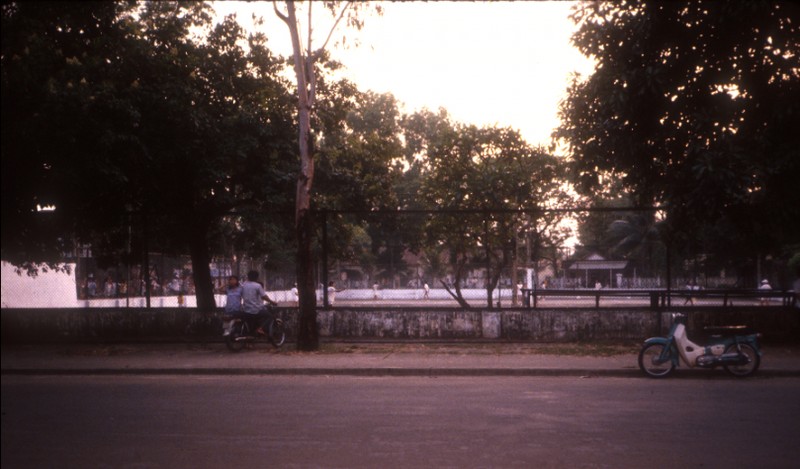 Chum anh hiem ve Da Nang gian di, tho moc nam 1989-Hinh-13