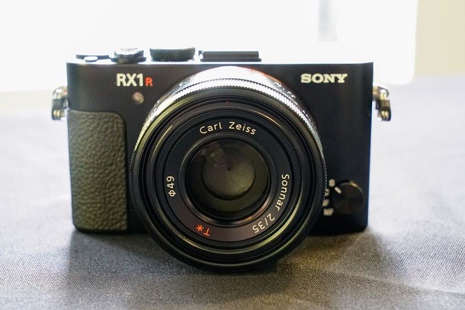 Soi sieu pham Sony RX1R II: may anh full-frame 42 “cham” bo tui-Hinh-4