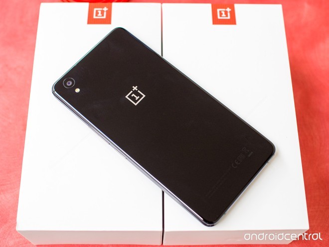 Can canh dien thoai OnePlus X giong het iPhone 5, gia 249 USD-Hinh-6