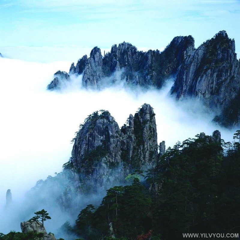 Kham pha ngon nui thieng bi an nhat Trung Quoc-Hinh-4