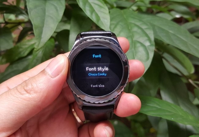 tren tay smartwatch gear s2 classic chong nuoc hinh anh 8