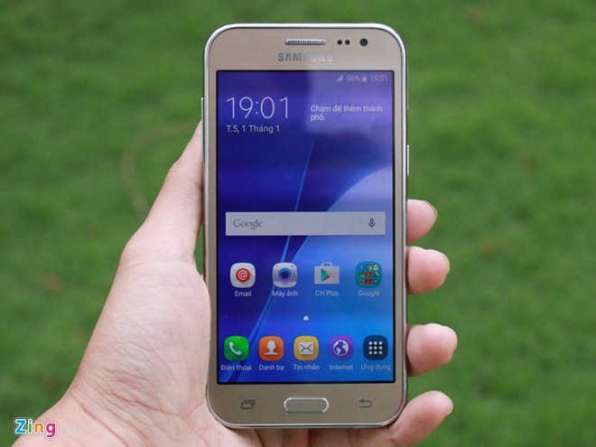 Mo hop dien thoai Samsung Galaxy J2 gia “beo” o Viet Nam-Hinh-3
