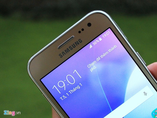 Mo hop dien thoai Samsung Galaxy J2 gia “beo” o Viet Nam-Hinh-4