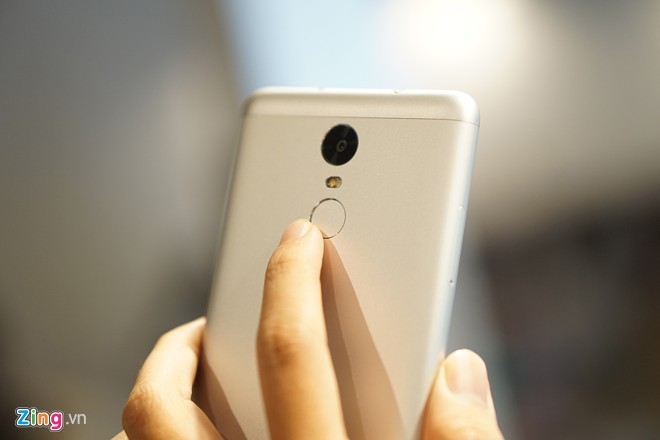 Mo hop dien thoai Xiaomi Note 3 vo kim loai, quet van tay-Hinh-9