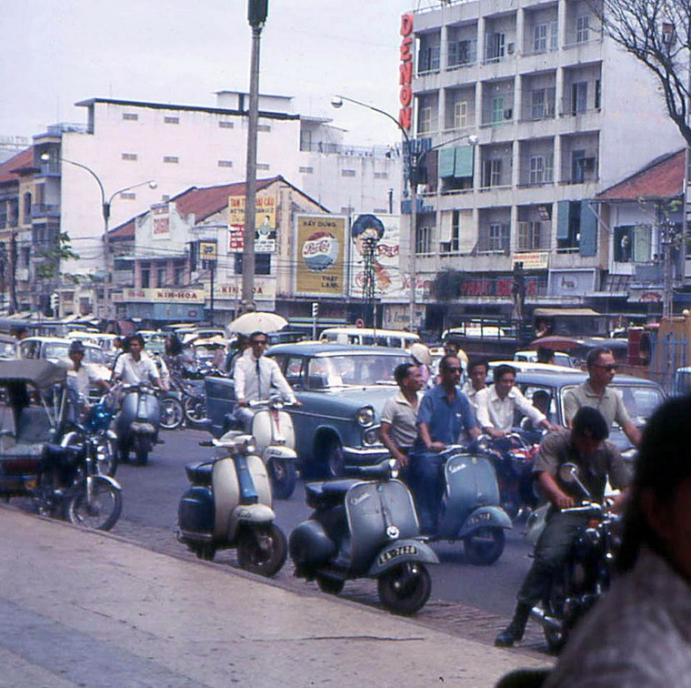 Sai Gon nam 1968 trong anh cua John F. Cordova (1)