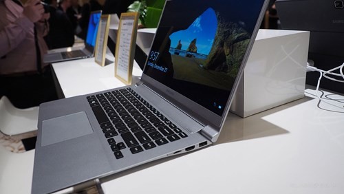 Can canh bo doi laptop Samsung Notebook 9 vua ra mat-Hinh-6