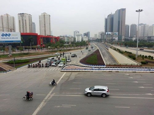 Ha Noi cam duong hon 30 tuyen pho phuc vu Dai hoi Dang XII