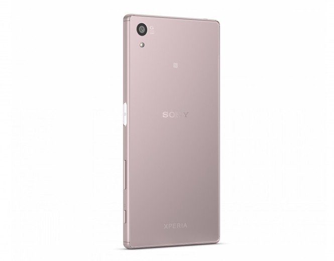 Tan muc dien thoai Xperia Z5 phien ban mau hong-Hinh-12