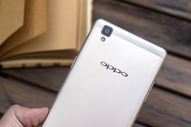 tren tay chiec oppo f1 thiet ke nguyen khoi hinh anh 4