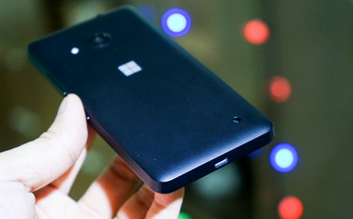 Bo anh dien thoai Lumia 550 gia re chay Windows 10-Hinh-8