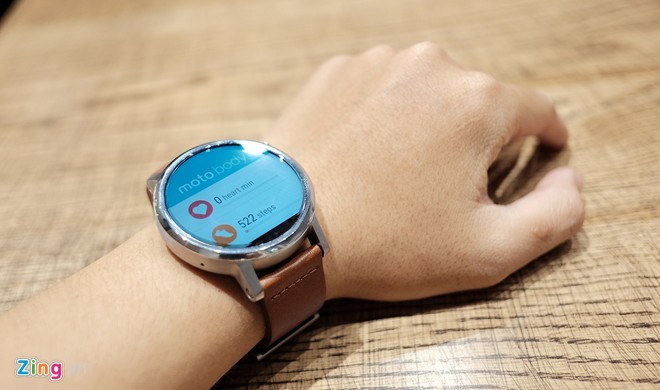 Ảnh Moto 360 thế hệ 2 giá từ 8,3 triệu vừa bán ở VN