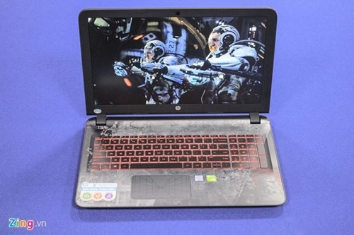 Dap hop laptop HP Star Wars kich doc tai Viet Nam-Hinh-12