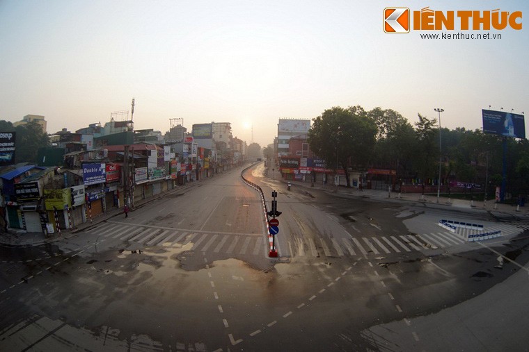 Ha Noi, TP HCM sang mung 1 Tet tinh lang den ky la-Hinh-4