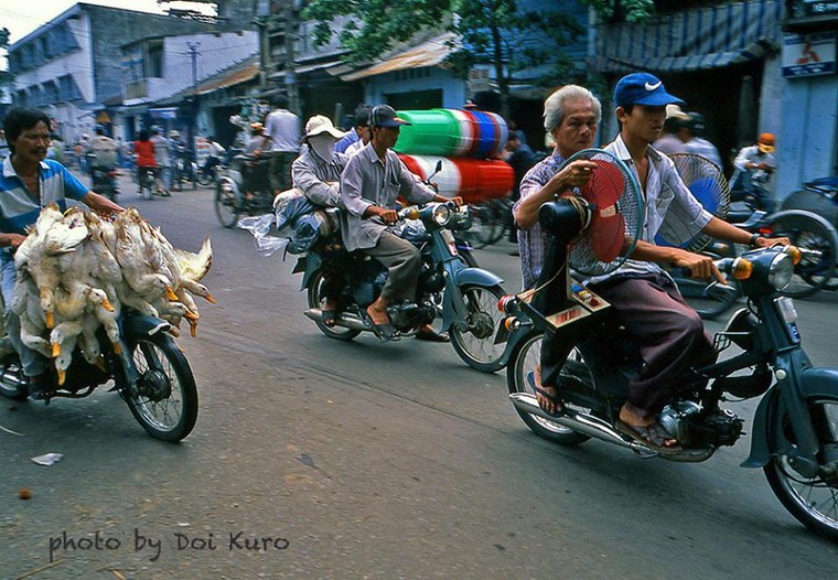 Loat anh Sai Gon nam 1989 – 1990 cua pho nhay Nhat (2)-Hinh-19