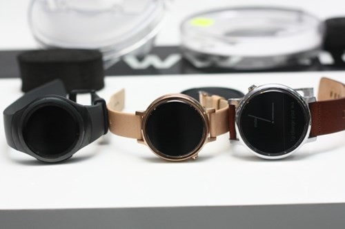 So sanh dong ho Samsung Gear S2 va Moto 360 chinh hang o VN-Hinh-16