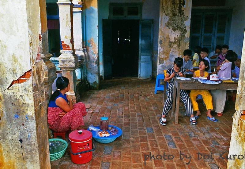 Anh doc ve vung Nam Trung Bo nhung nam 1990-Hinh-6