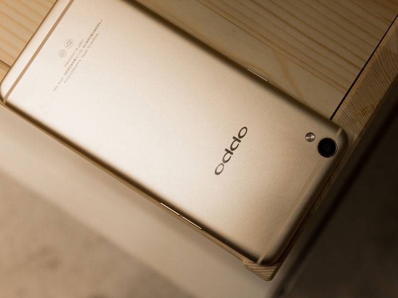 Can canh dien thoai Oppo R9: “Ban sao” cua iPhone 6s Plus-Hinh-14