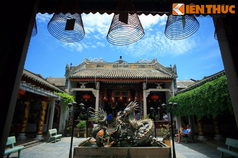 Kham pha hoi quan Quang Dong noi tieng cua Hoi An-Hinh-3