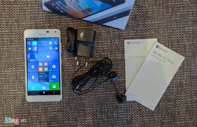 Mo hop dien thoai Lumia 650 vo nhom, gia 3,9 trieu o VN-Hinh-2