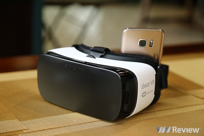 Dung thu kinh thuc tai ao Samsung Gear VR-Hinh-3