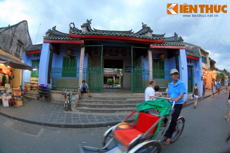 Kham pha hoi quan lau doi nhat cua Hoi An