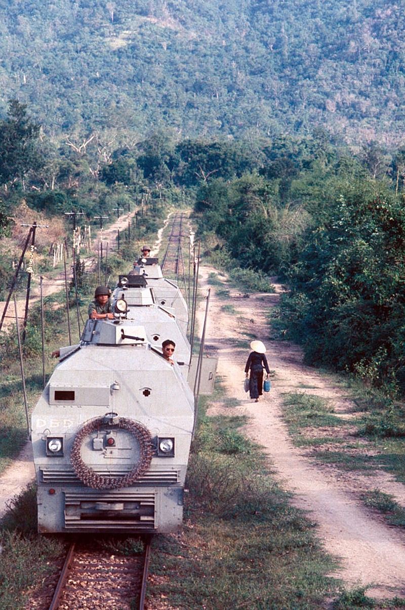 Anh la ve tau hoa boc thep o mien Nam truoc 1975-Hinh-7