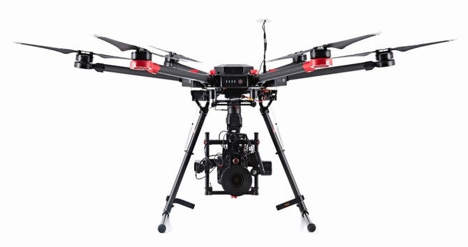 Can canh sieu drone Matrice 600 gia tram trieu dong-Hinh-2