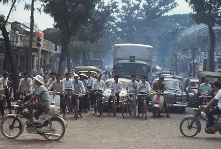 Sai Gon nam 1966 trong anh cua George Gentry (1)-Hinh-2