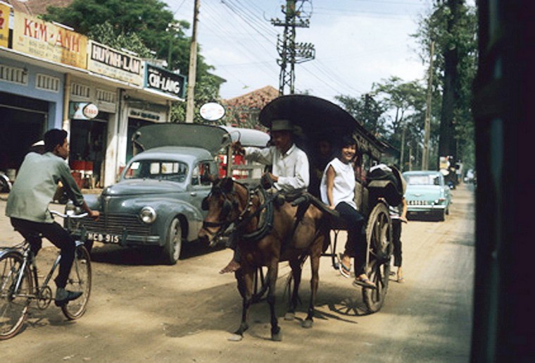 Sai Gon nam 1966 trong anh cua George Gentry (1)-Hinh-5