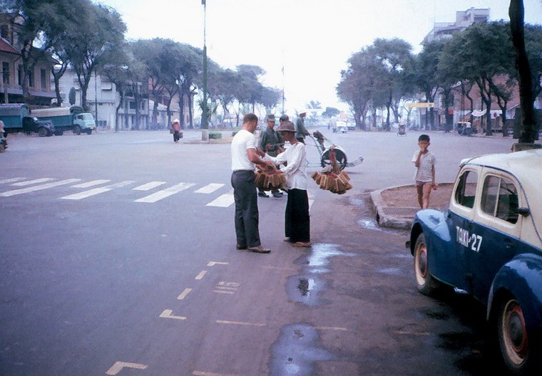 Sai Gon nam 1965 trong anh cua John Hentz (2)-Hinh-4