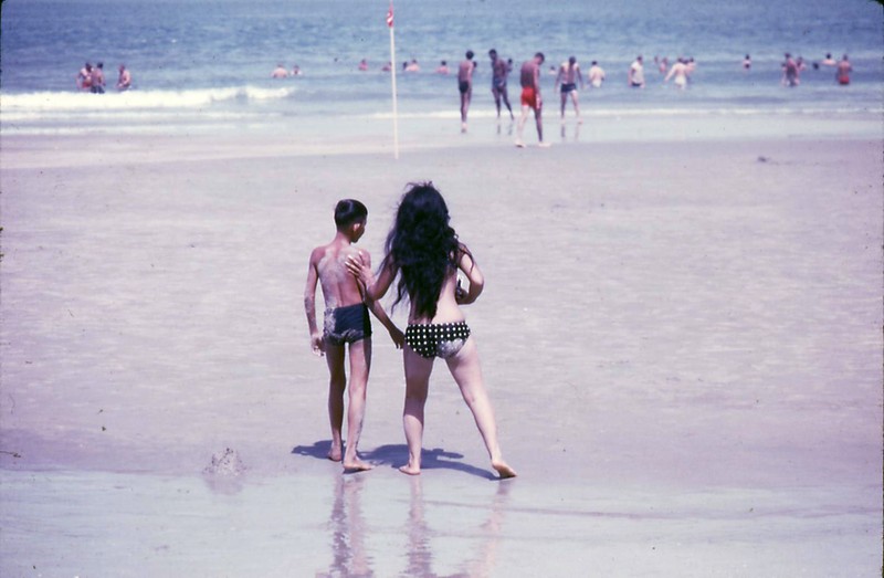Anh doc ve nguoi dep bikini o Vung Tau nam 1967-Hinh-4
