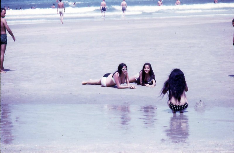 Anh doc ve nguoi dep bikini o Vung Tau nam 1967