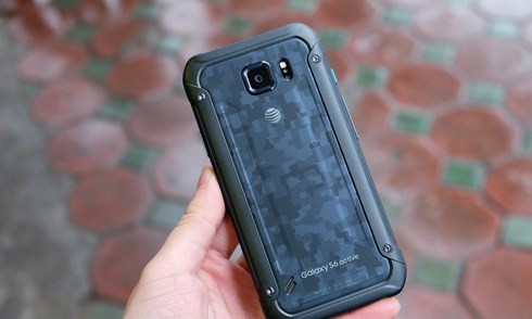 Top smartphone chong nuoc cho mua du lich-Hinh-7