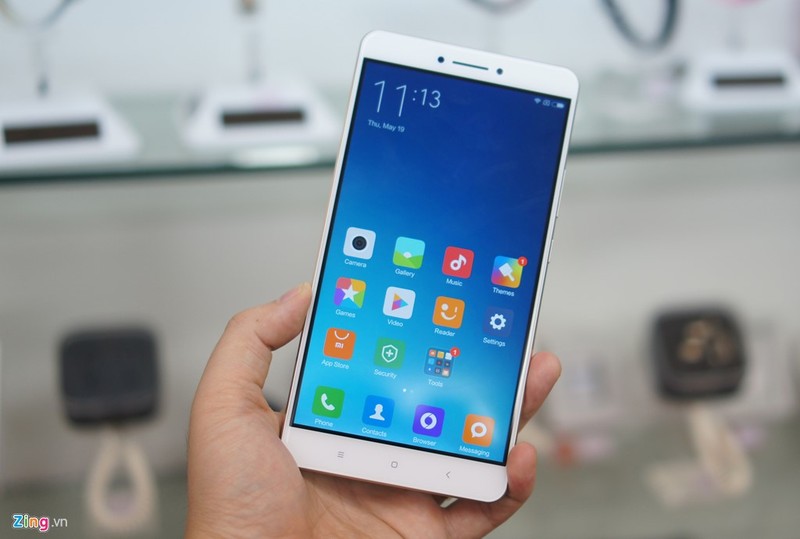 Tan muc dien thoai Xiaomi Mi Max vua ve Viet Nam-Hinh-2