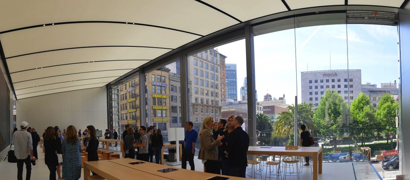 Ngam dien mao moi cua cua hang Apple Store sau 15 nam