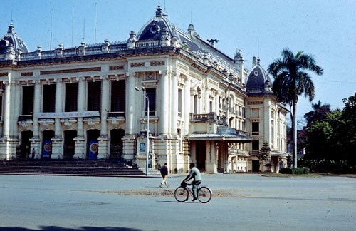 Anh khong the khong xem ve Ha Noi nam 1977 cua phi cong Duc-Hinh-13