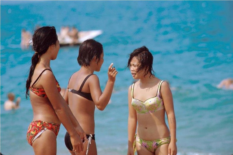 Anh doc ve nguoi dep bikini o Nha Trang nam 1968-Hinh-3