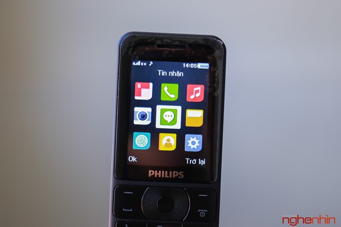 Mo hop Philips E181 - dien thoai kiem pin du phong gia 800 nghin-Hinh-14