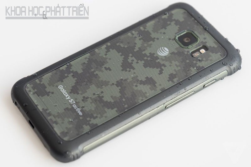 Ngam thiet ke ham ho cua dien thoai Samsung Galaxy S7 Active-Hinh-17