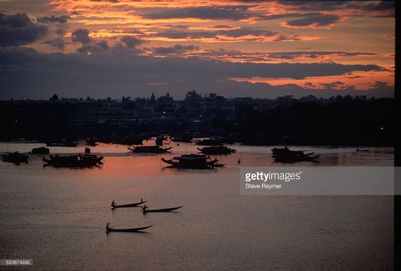 Hinh anh kho quen ve xu Hue dau thap nien 1990-Hinh-10