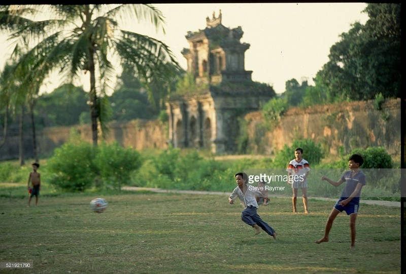 Hinh anh kho quen ve xu Hue dau thap nien 1990-Hinh-3