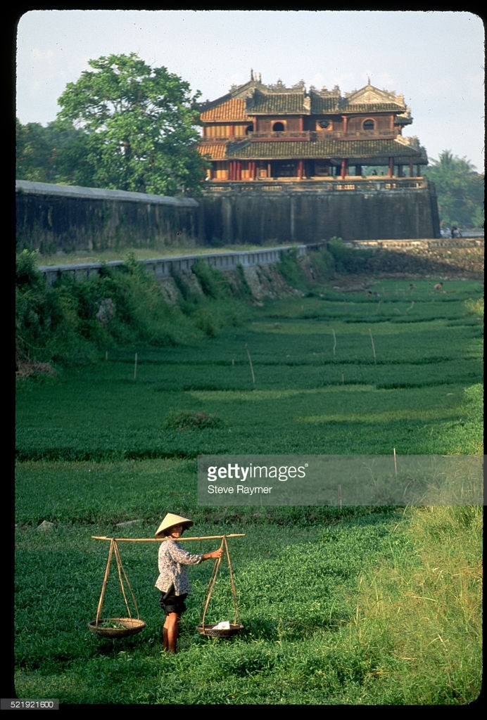 Hinh anh kho quen ve xu Hue dau thap nien 1990-Hinh-5