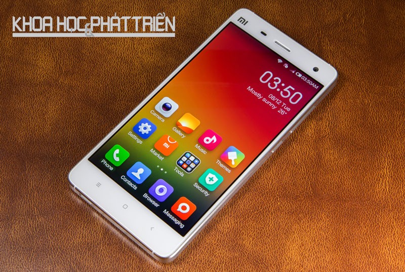 Kham pha dien thoai Xiaomi Mi 4 cau hinh manh gia sieu re-Hinh-18