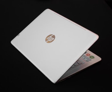 Danh gia HP Envy 13: Laptop nhom nguyen khoi, sieu mong va nhe-Hinh-3