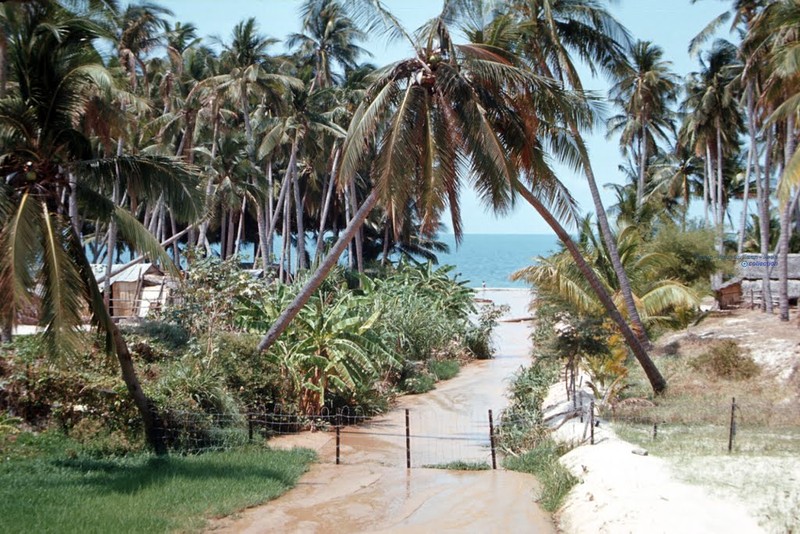 Loat anh an tuong ve Mui Ne nam 1971-Hinh-5