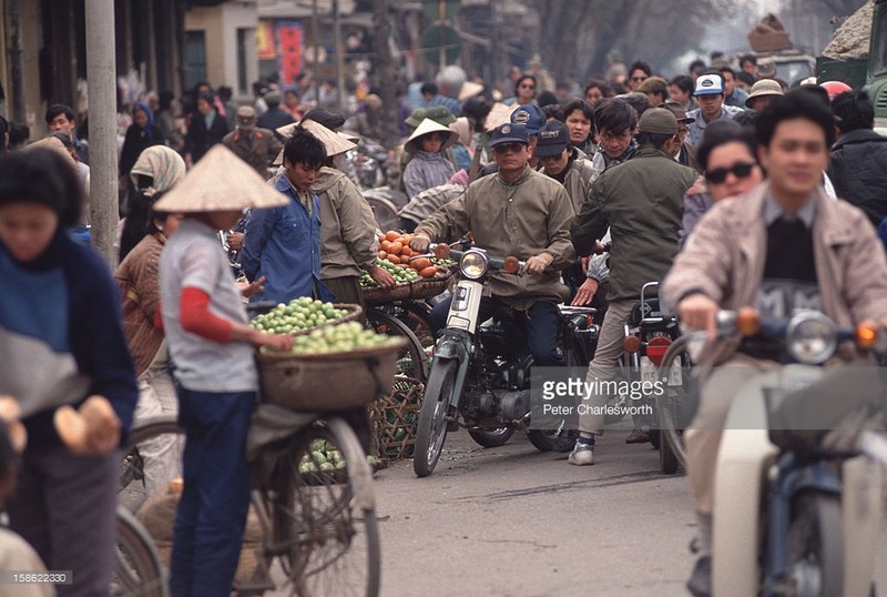 Anh khong dung hang ve Ha Noi nam 1992-Hinh-3